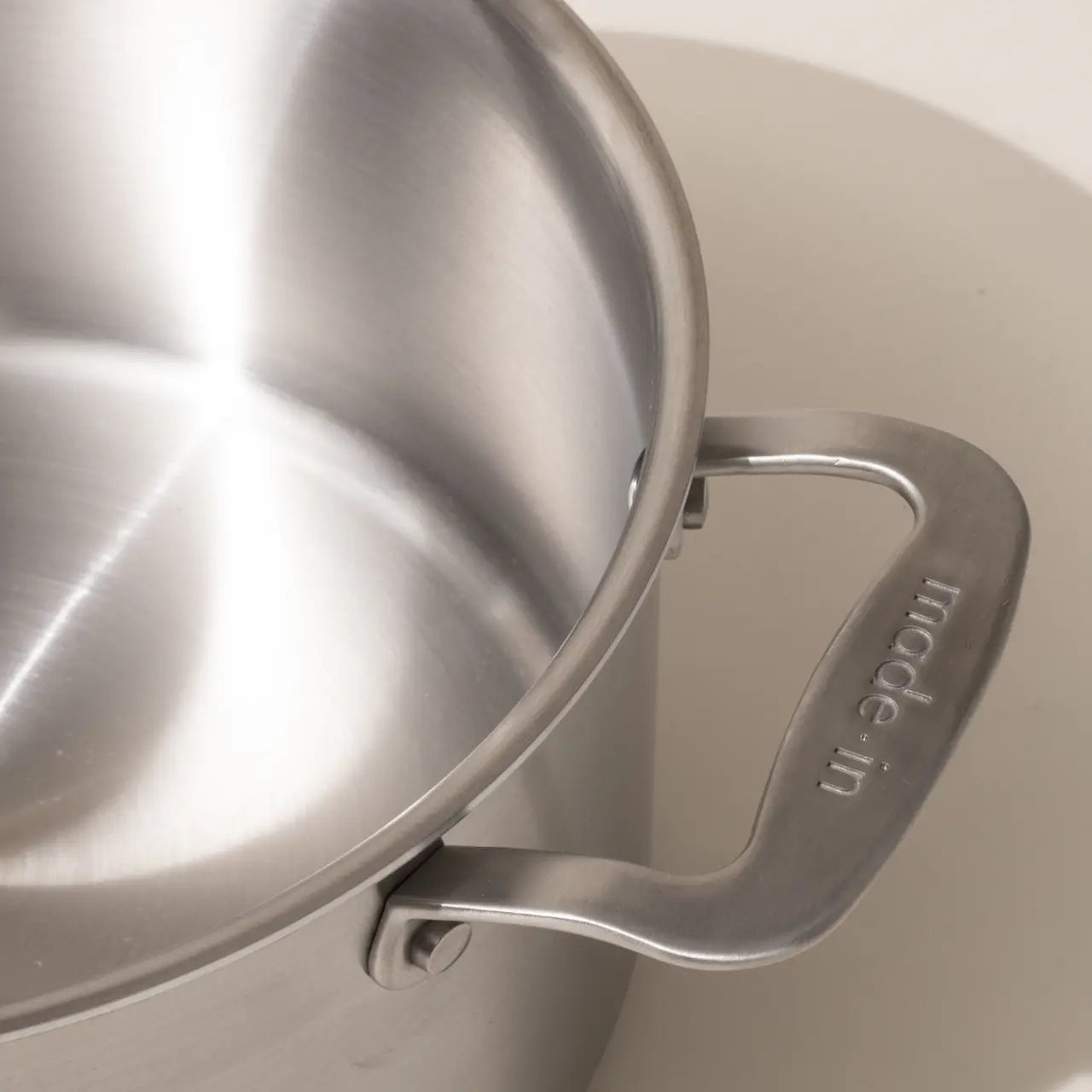 6QT STAINLESS STOCKPOT w/ LID