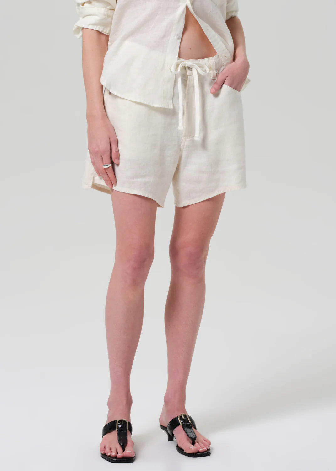 BRYNN DRAWSTRING SHORT - VANILLA