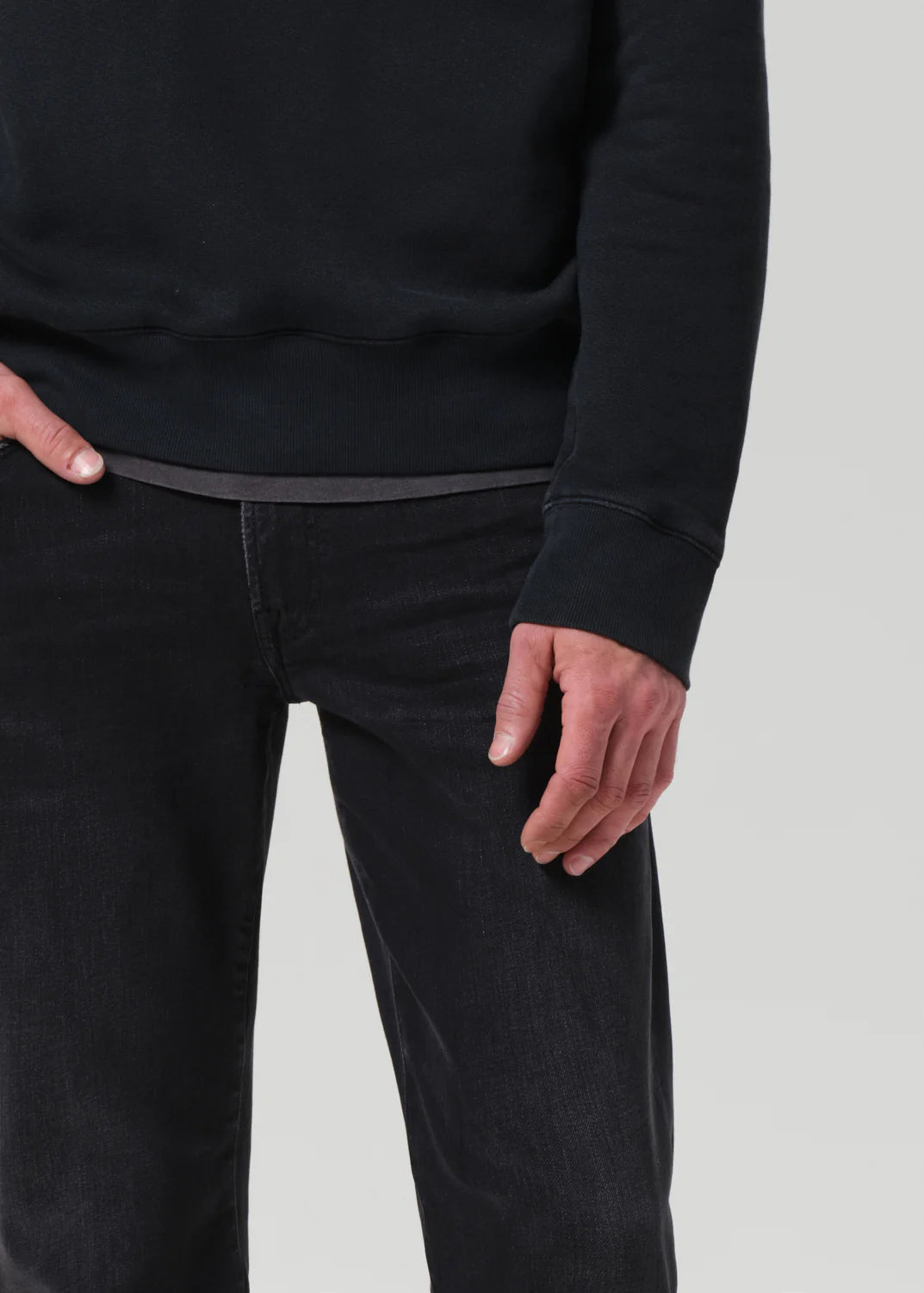 GAGE STRAIGHT - DARK STORM