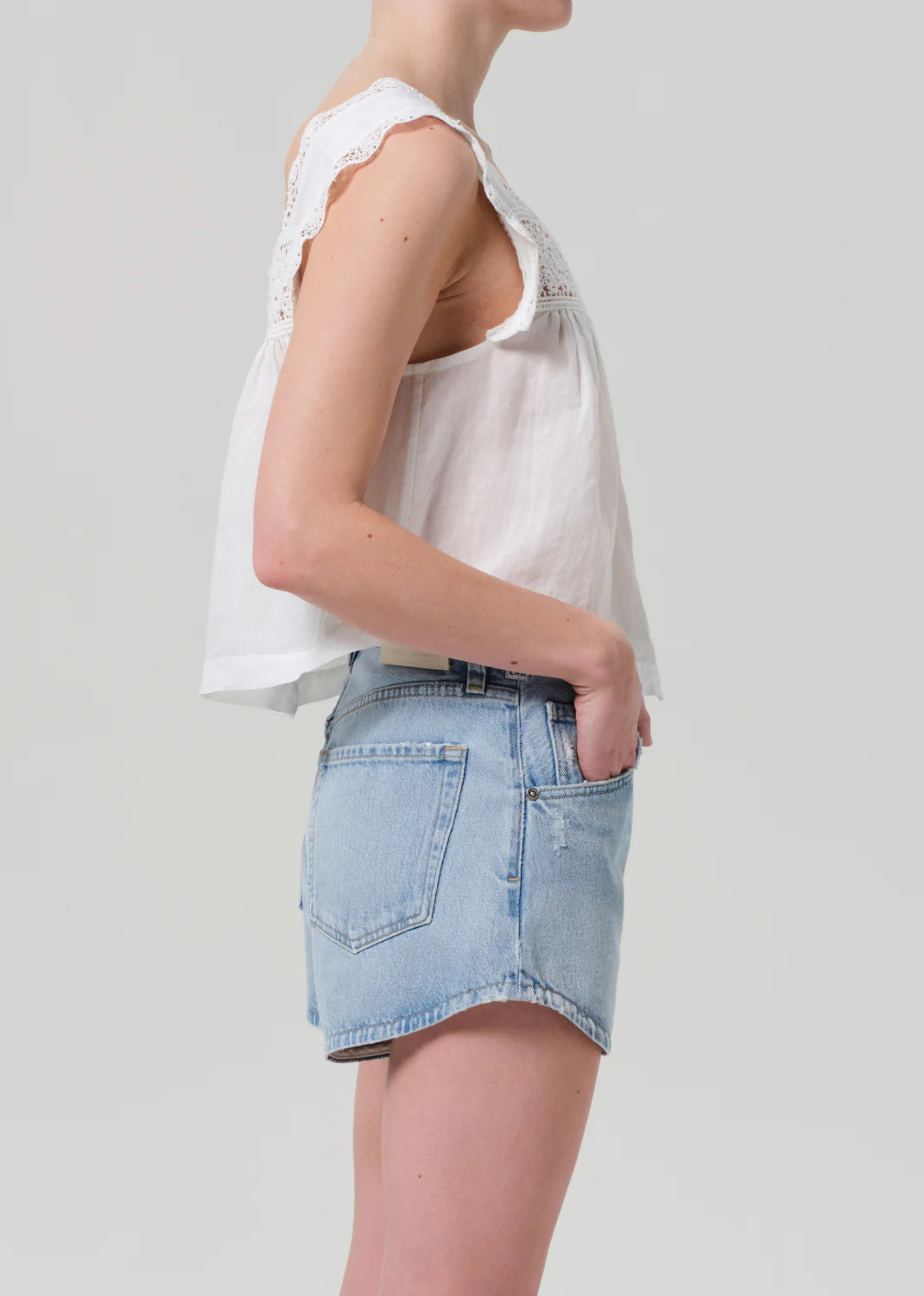 MIA EMBROIDERED TOP - WHITE