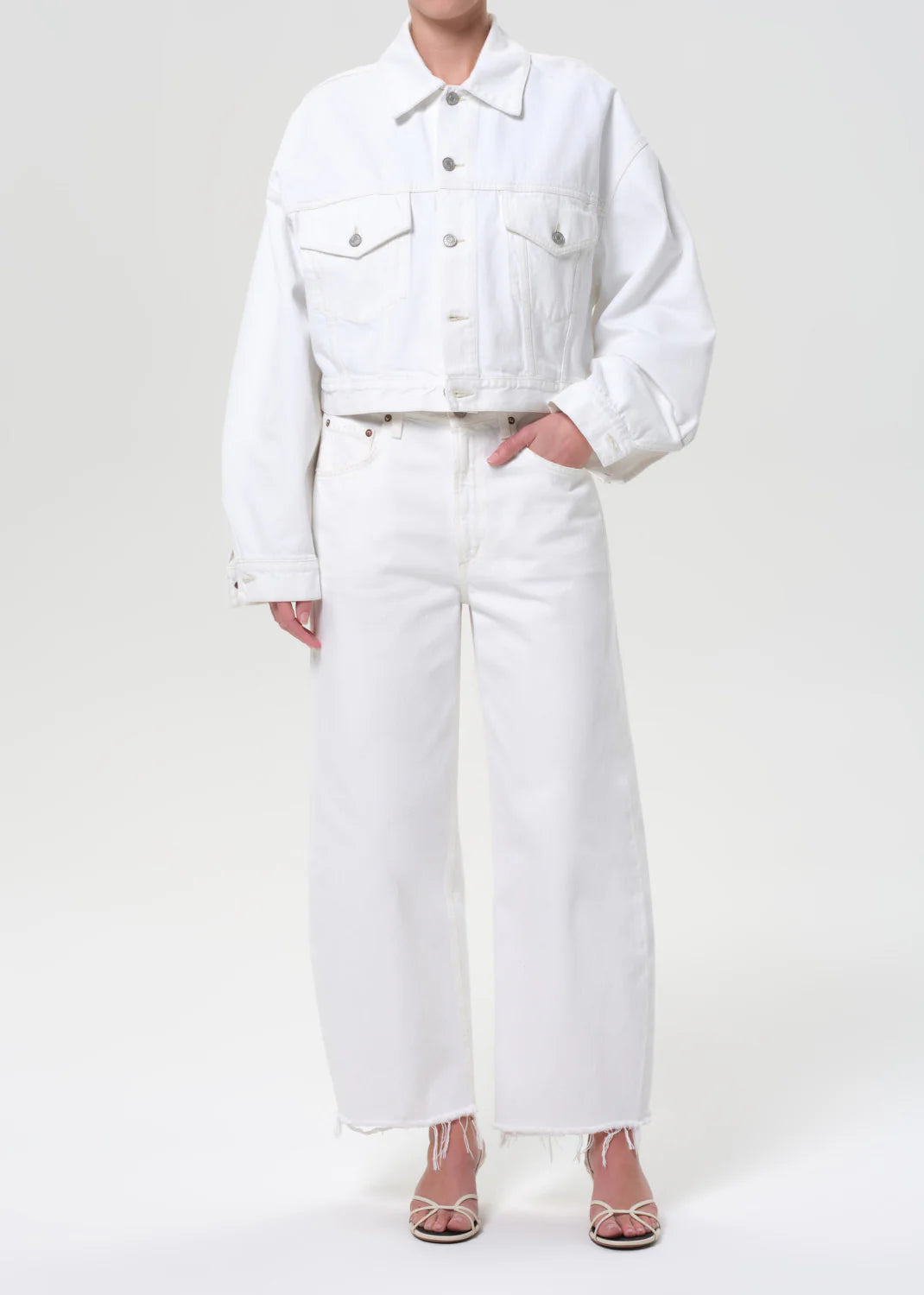 LOW CURVE CROP FRAY - MILKSHAKE