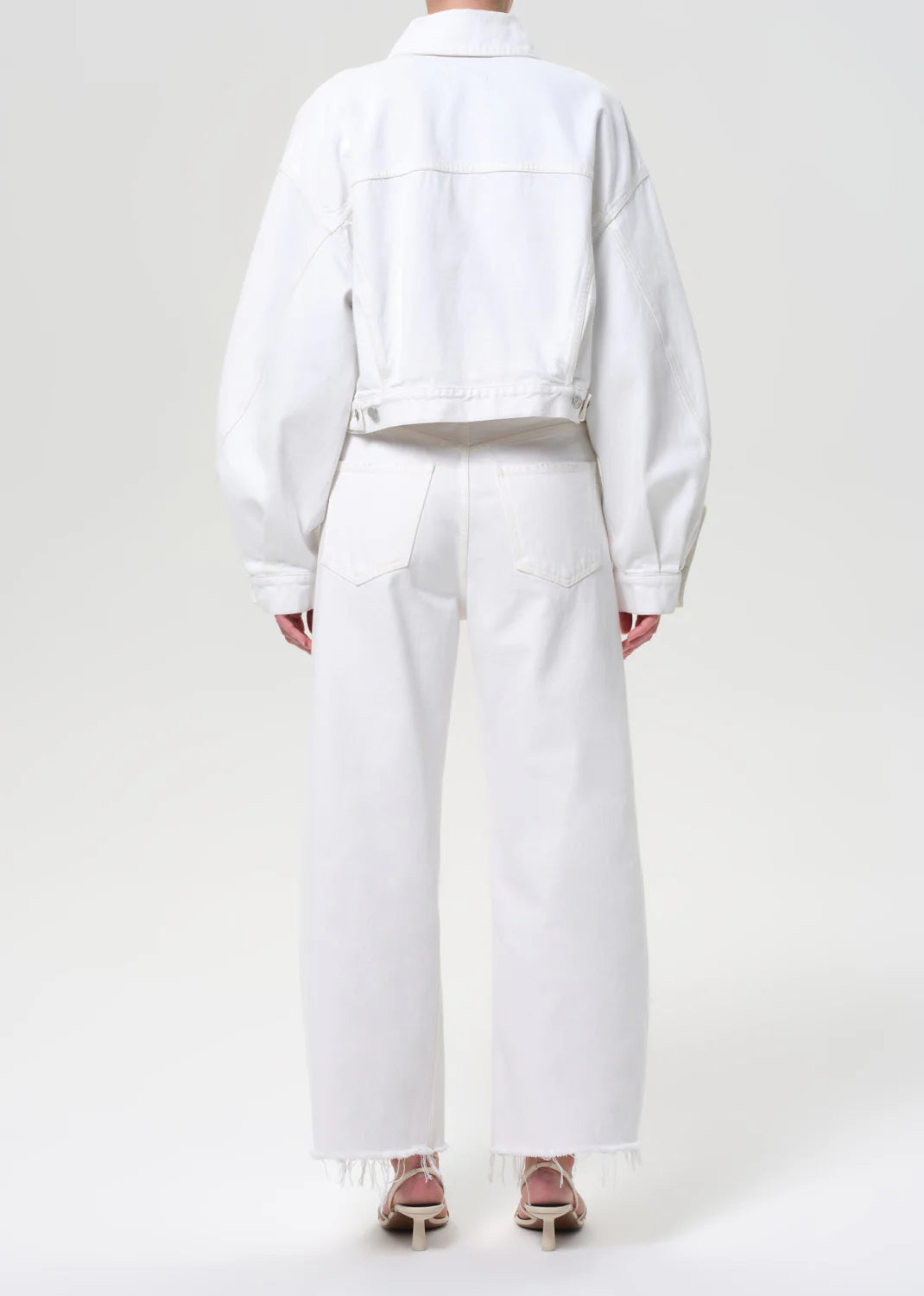 LOW CURVE CROP FRAY - MILKSHAKE