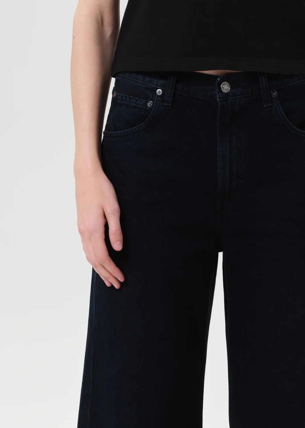 LOW CURVE CROPPED JEAN - CRUSHED