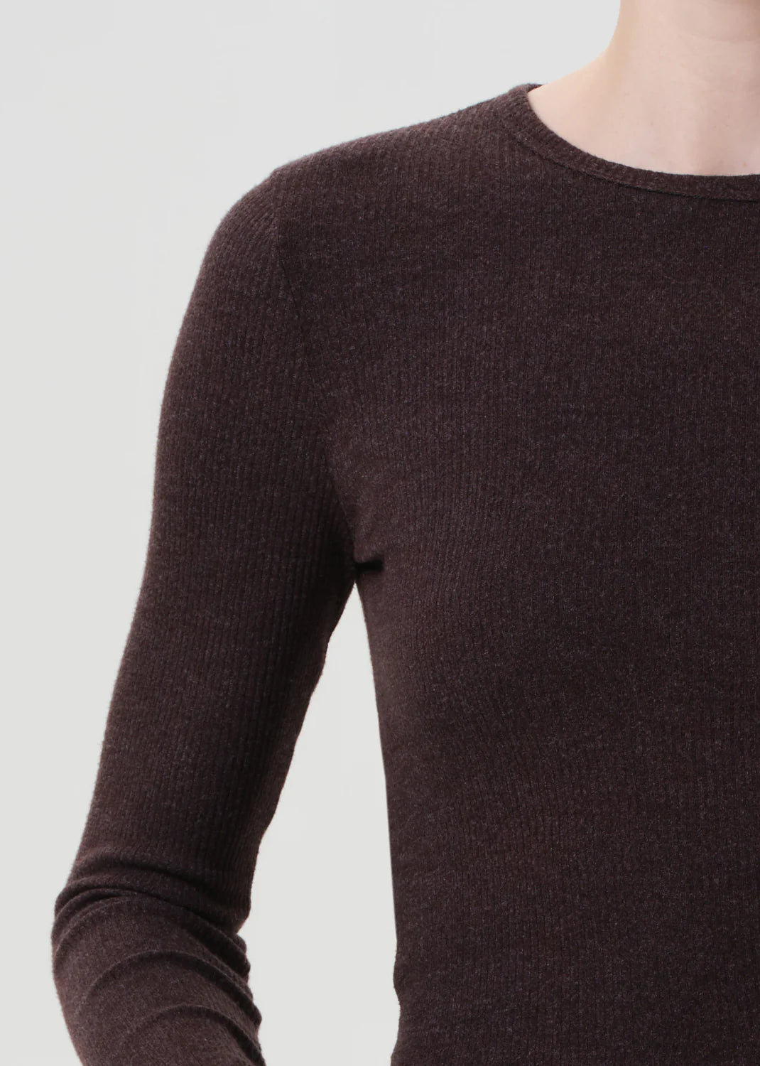 DELPHI SLIM TEE - ROOT BROWN