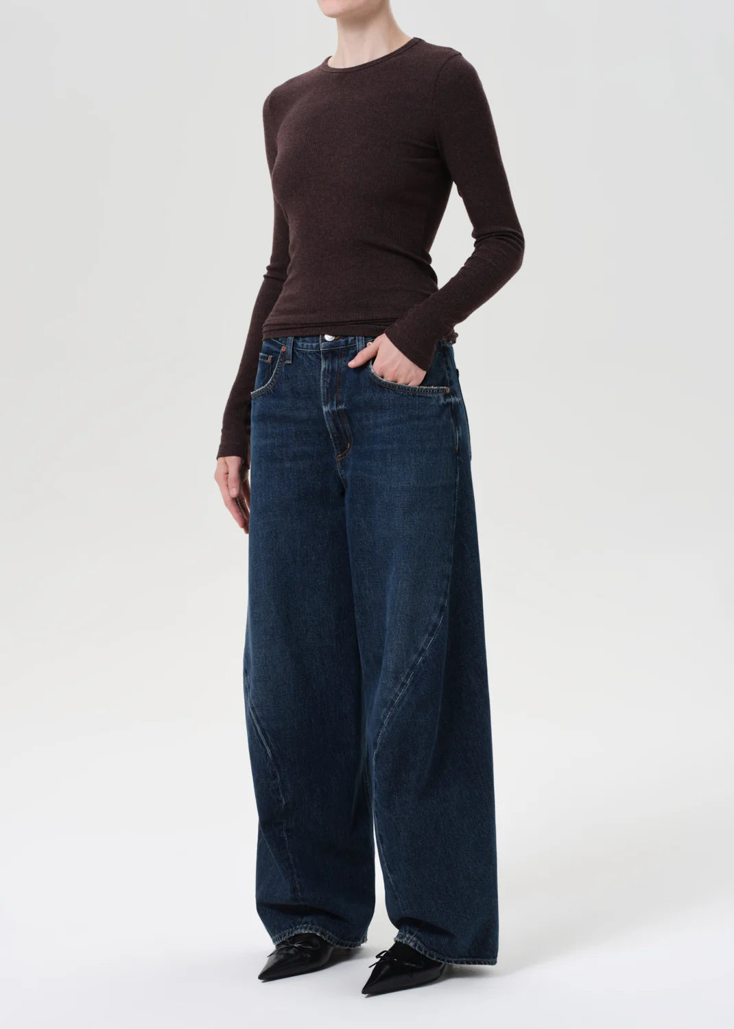 DELPHI SLIM TEE - ROOT BROWN