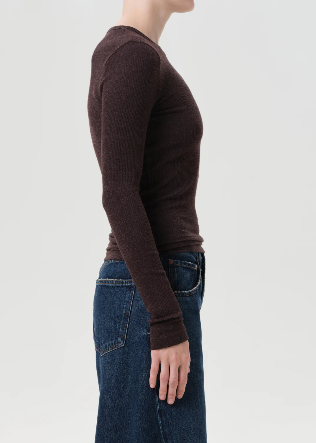 DELPHI SLIM TEE - ROOT BROWN