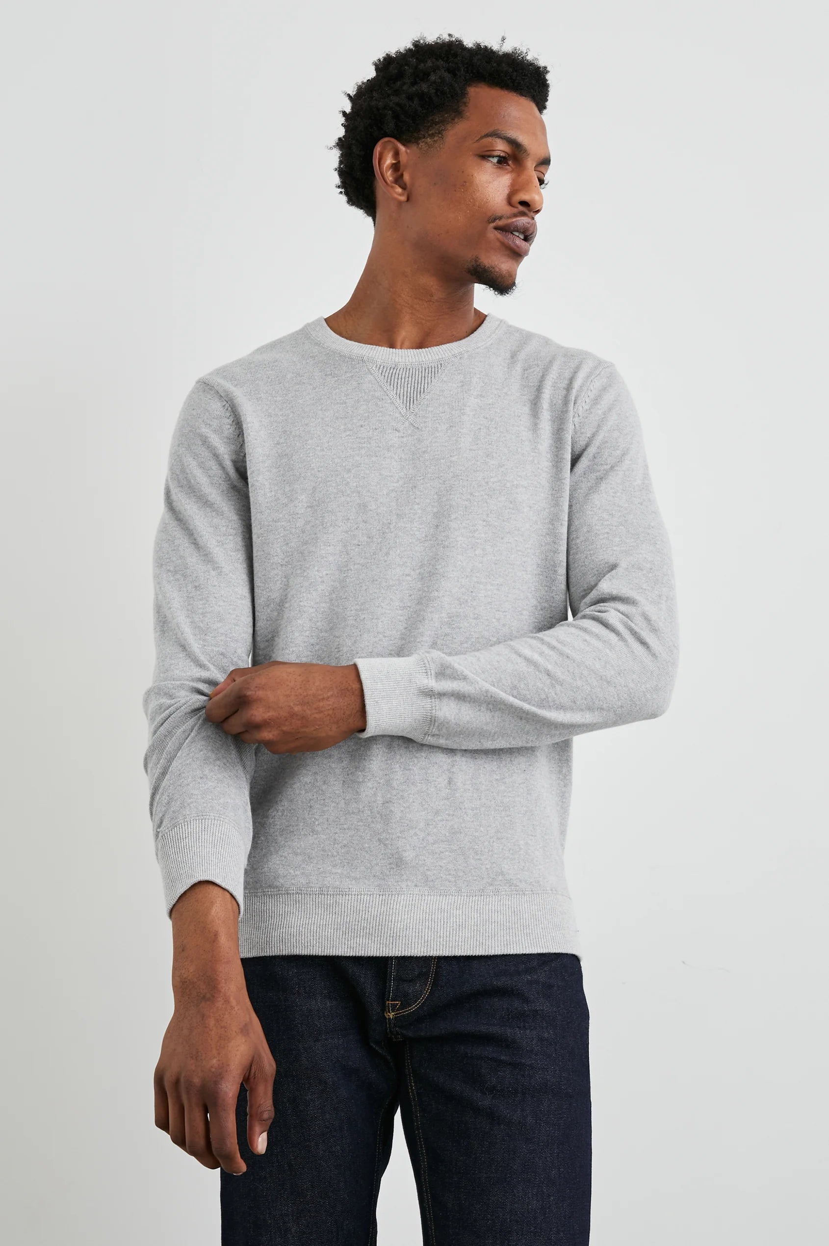 BURNS SWEATER - GREY HEATHER