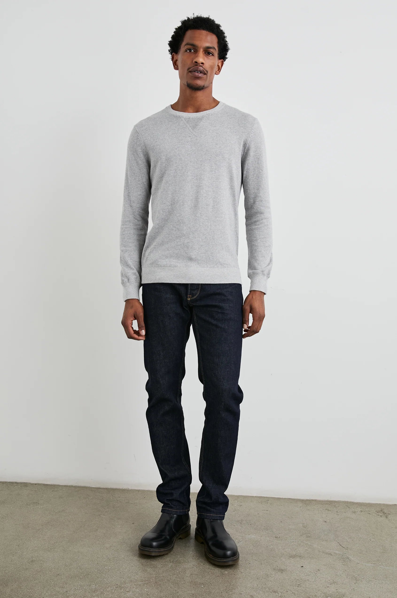 BURNS SWEATER - GREY HEATHER