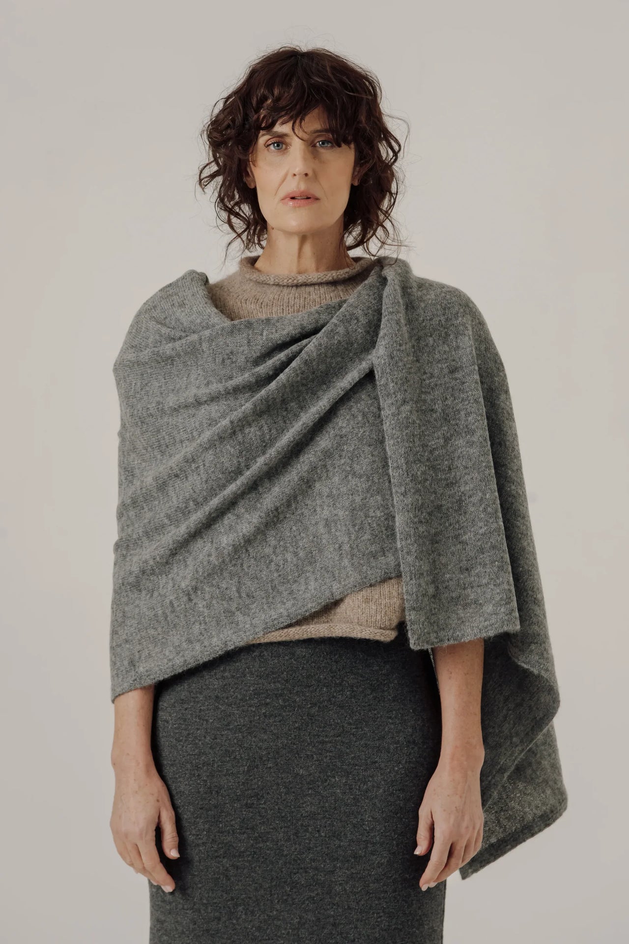 BABY ALPACA TRAVEL WRAP