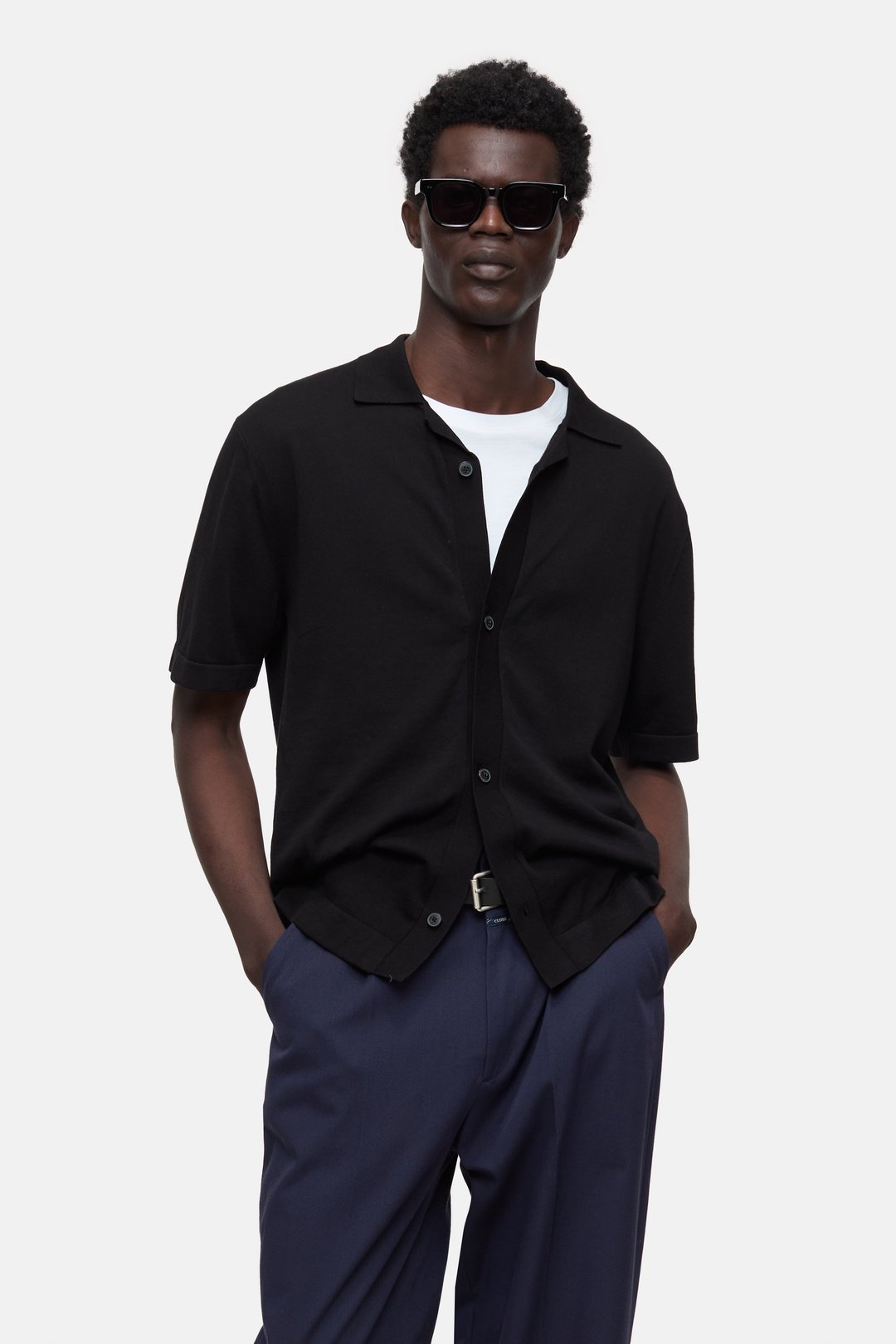 KNITTED POLO BUTTON DOWN - BLACK