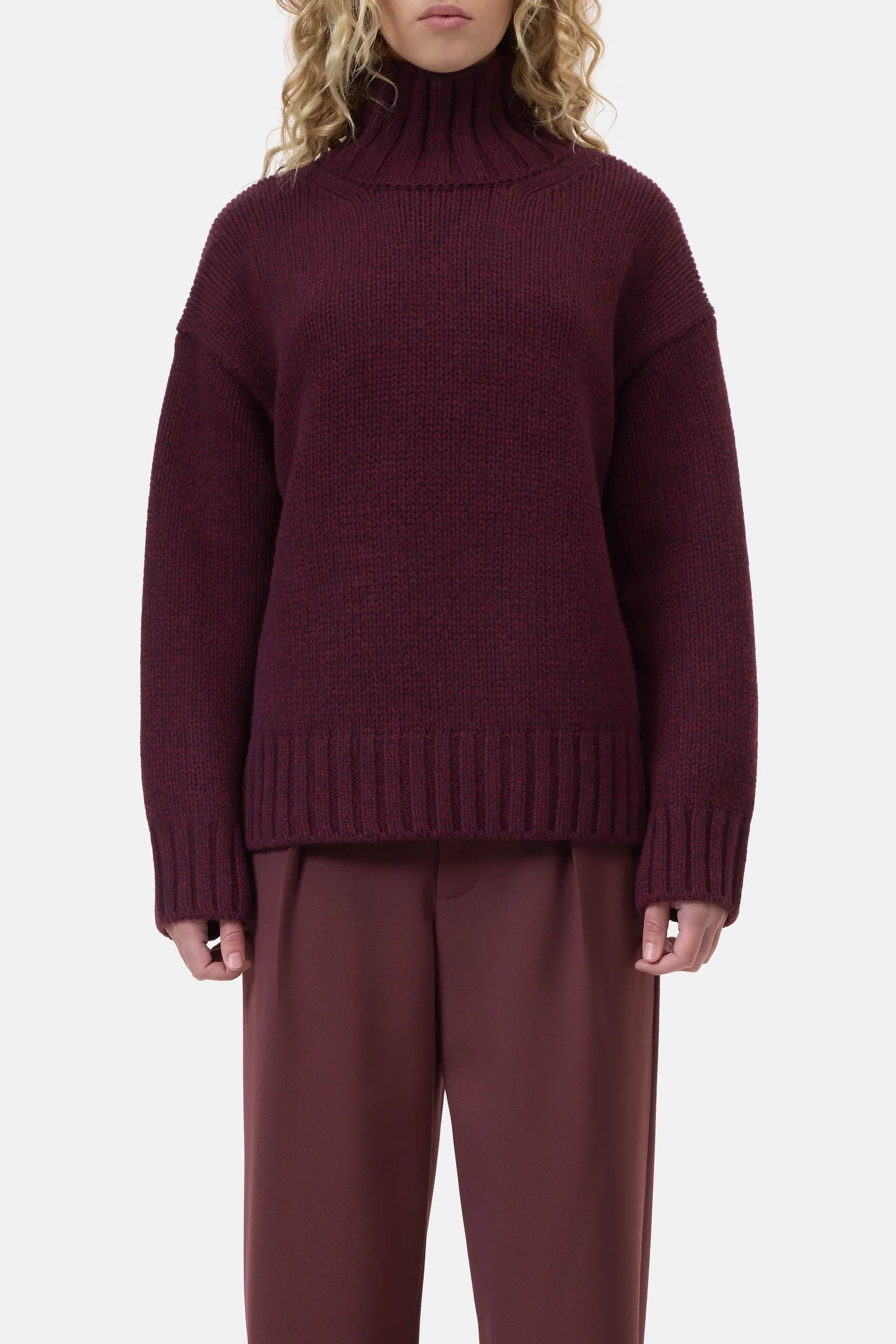 ROLLI FUNNEL SWEATER - DARK RAISIN