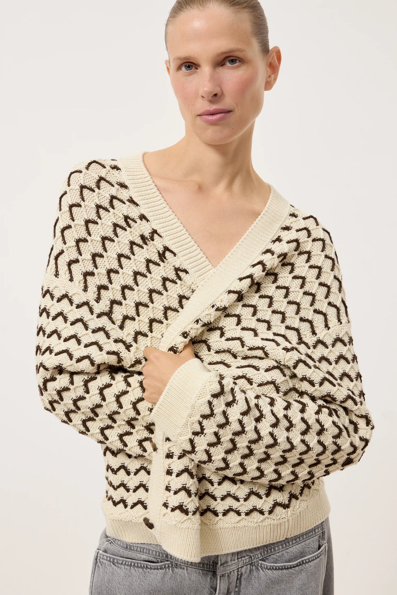 V-NECK CARDIGAN - WITHERIT BEIGE