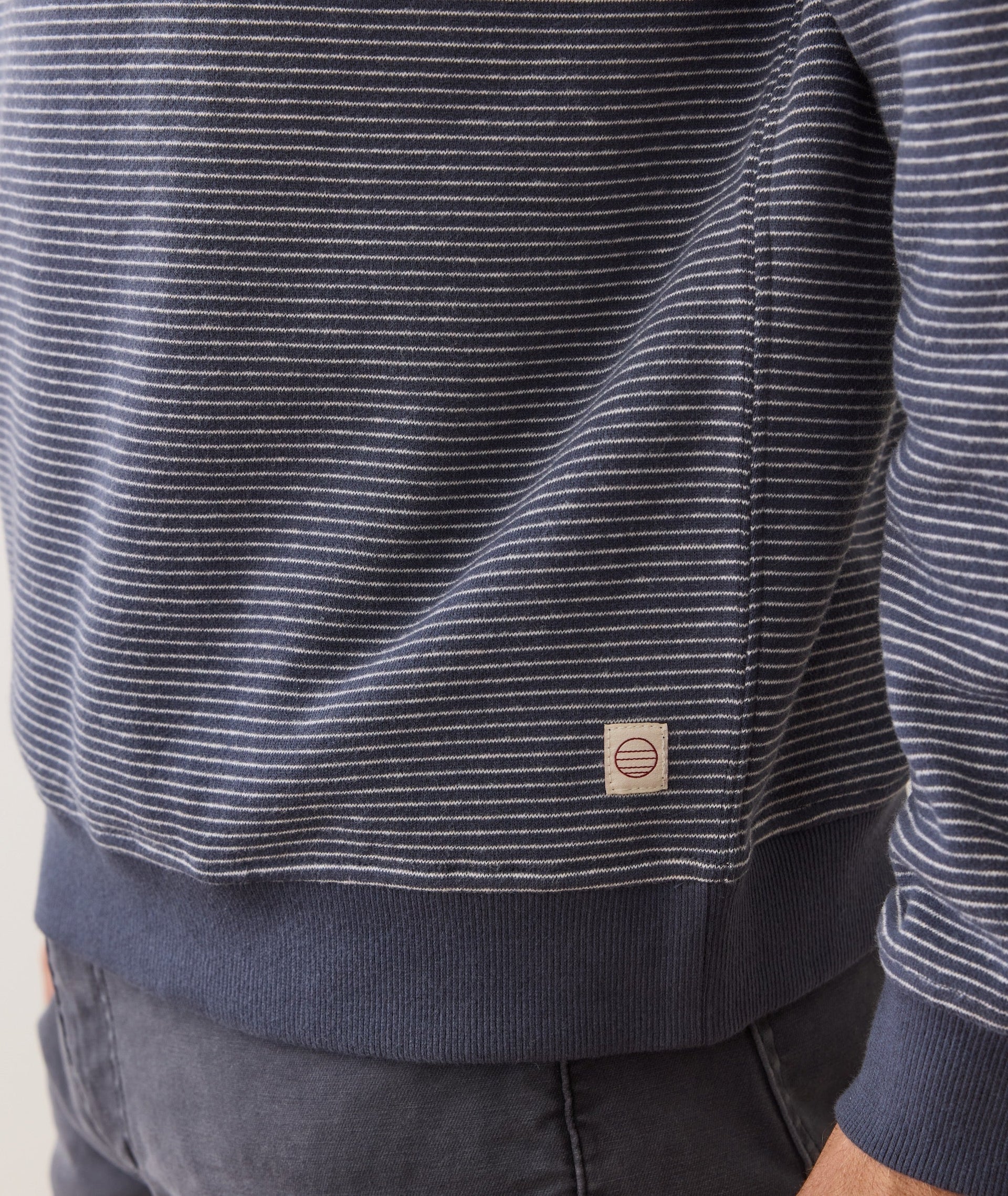RELAXED CLOUD 9 FLEECE CREWNECK - NAVY MINI STRIPE