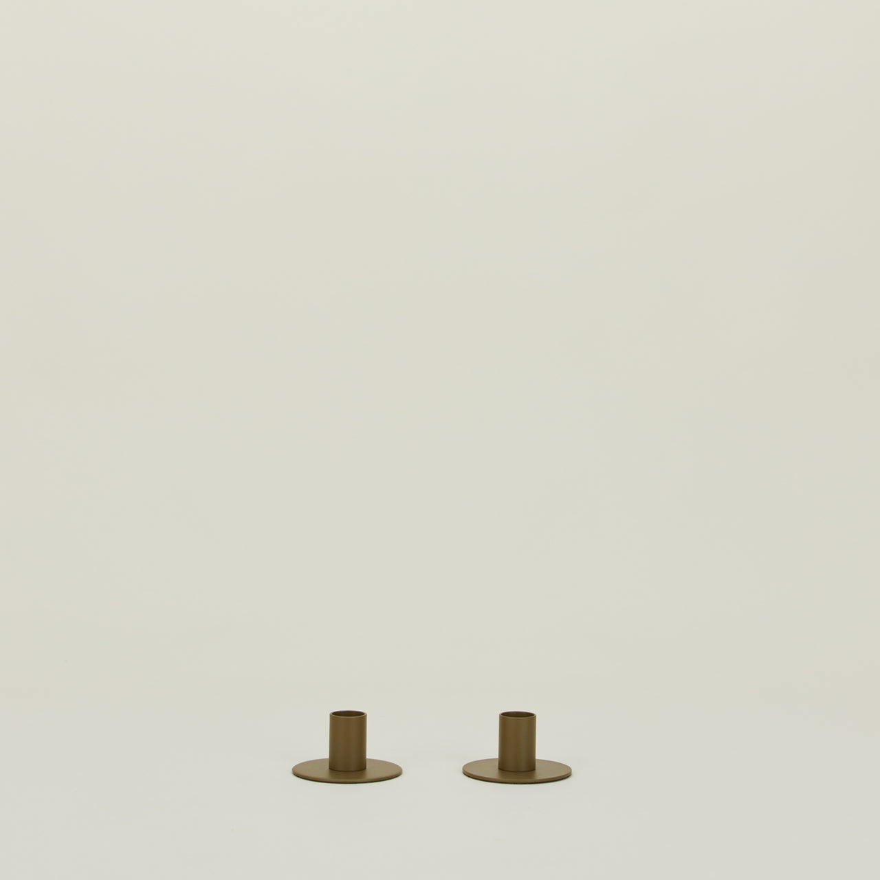 ESSENTIAL CANDLE HOLDERS (SET OF 2) - OLIVE