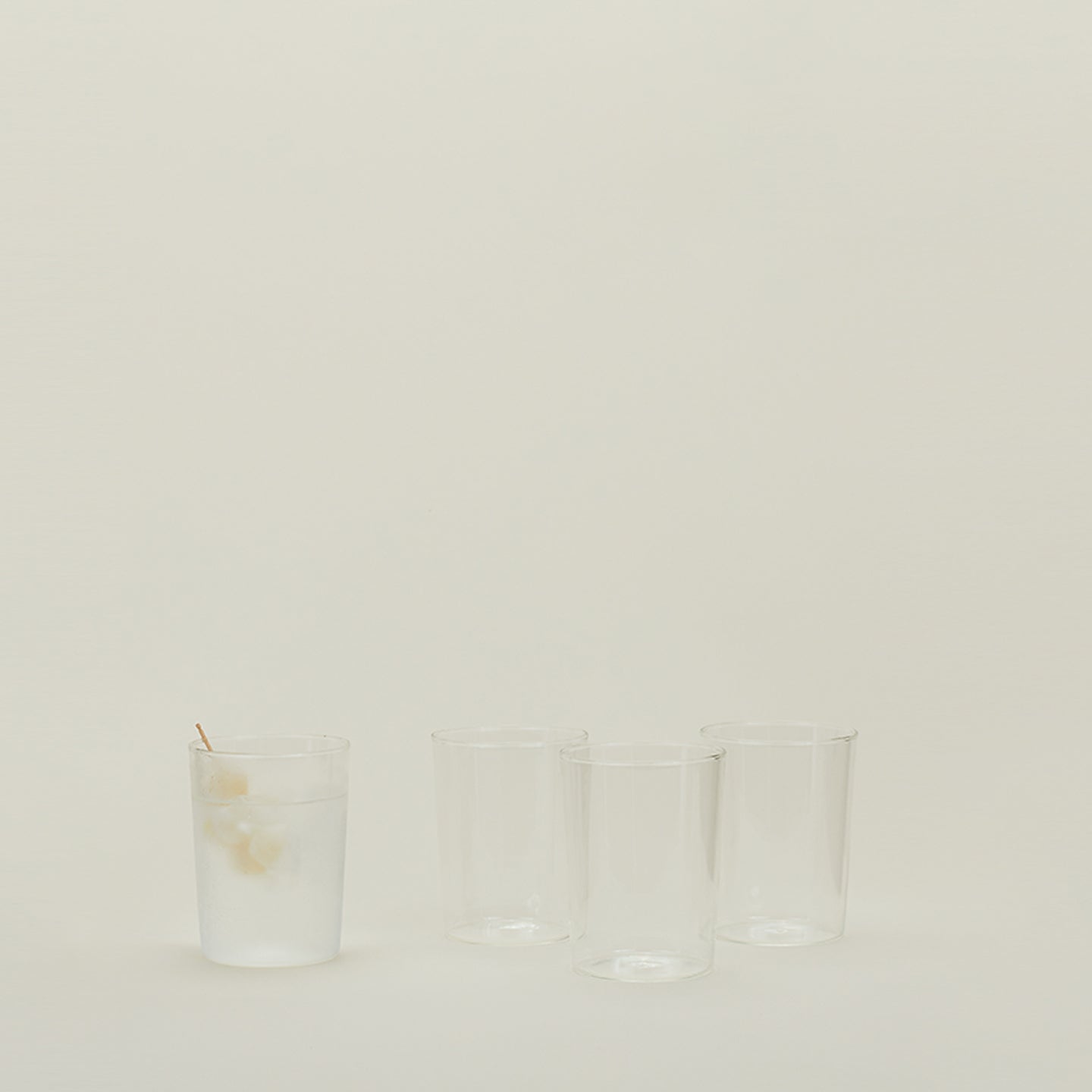 ESSENTIAL GLASSWARE - CLEAR (Set of 4)