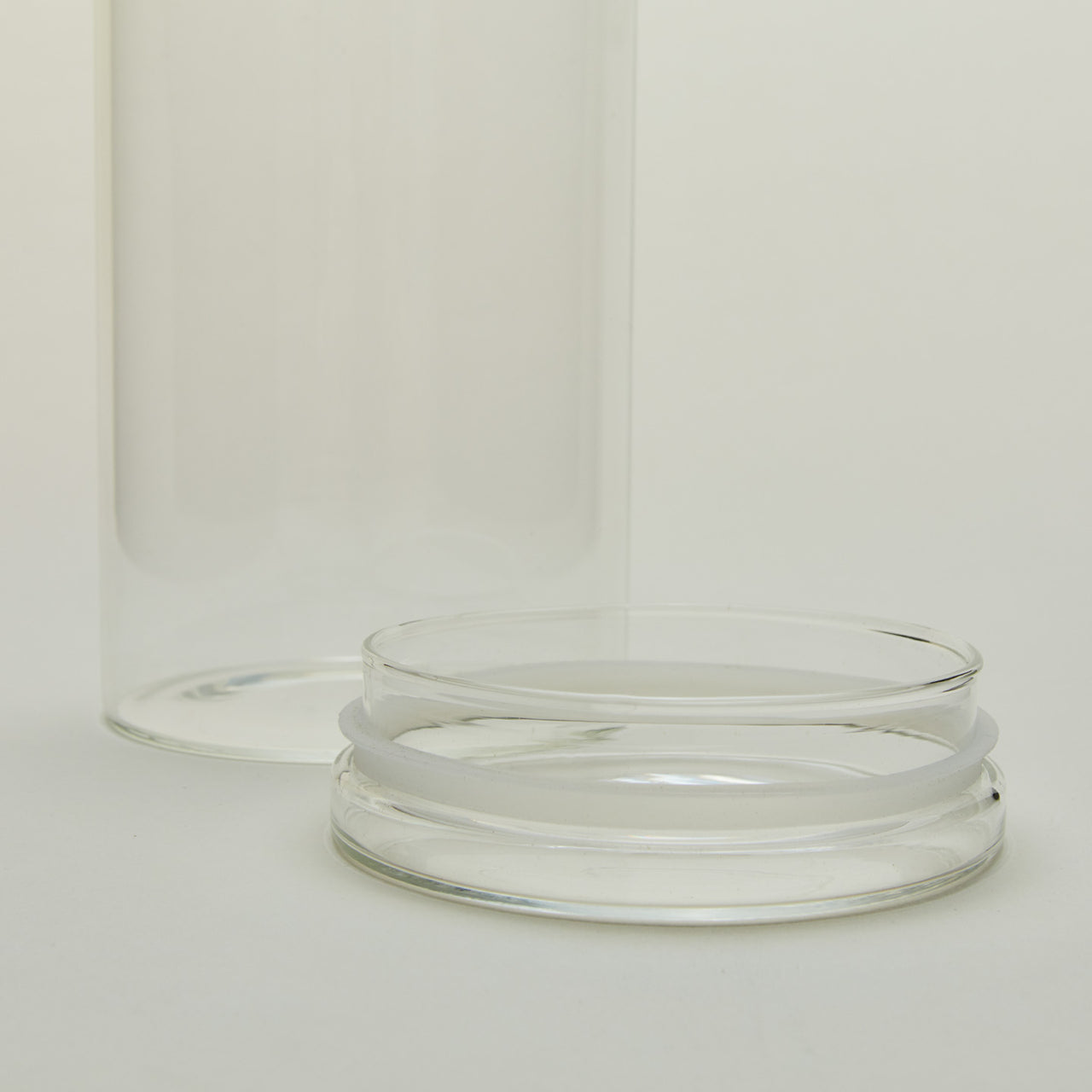 ESSENTIAL GLASS STORAGE CONTAINER