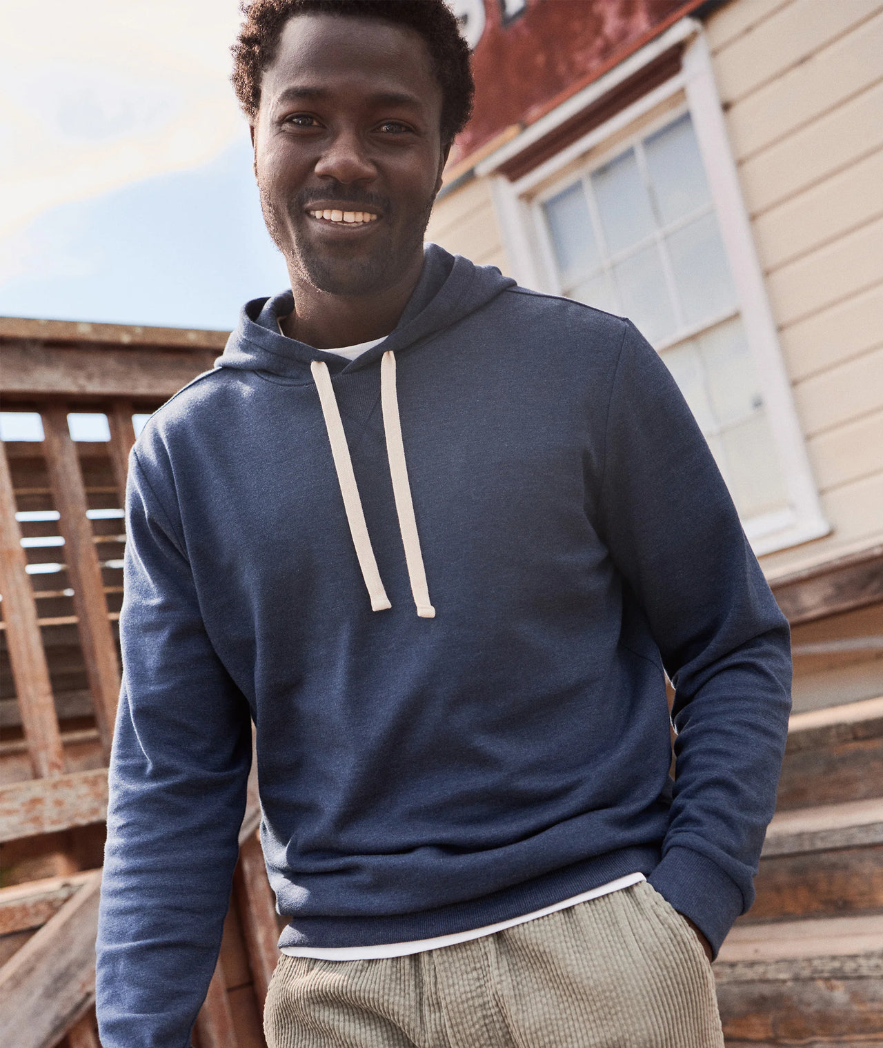 PACIFICA STRETCH HOODIE - NAVY