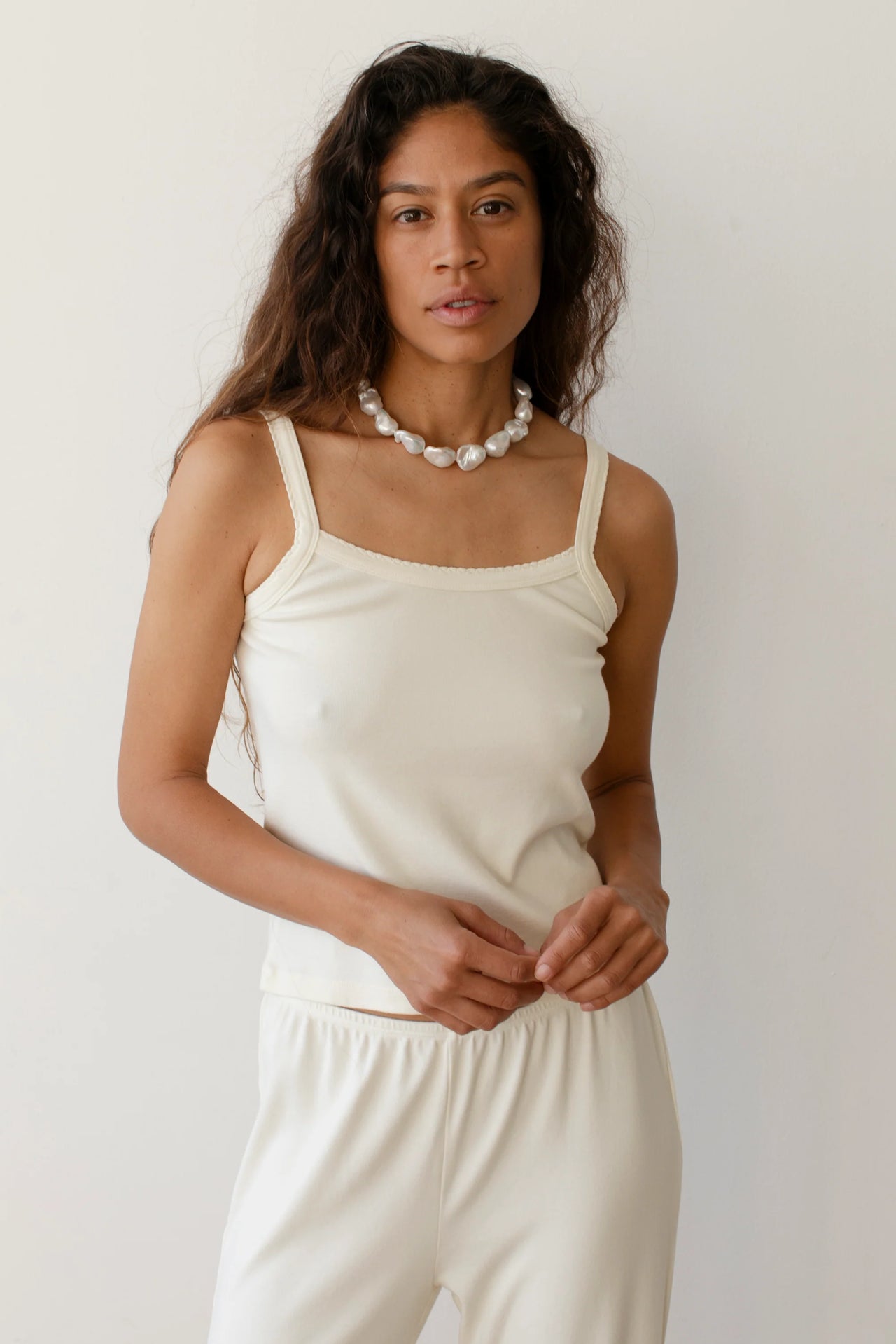 BABY RIB SCALLOP TANK - CREME
