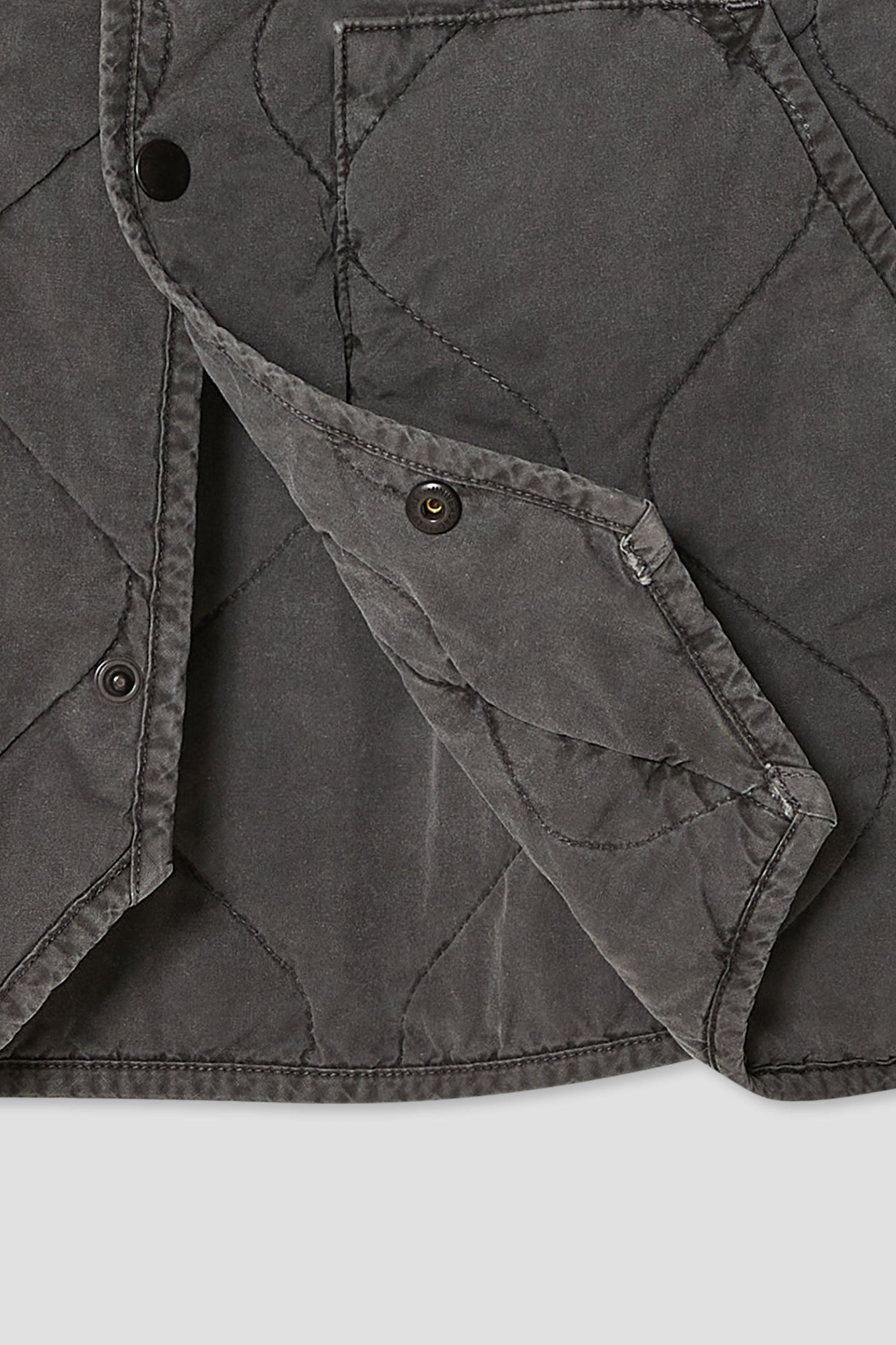 QUILTED BOMBER JACKET - BLACK