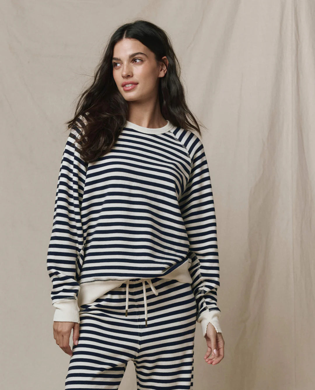THE COLLEGE SWEATSHIRT - NAVY SAILOR