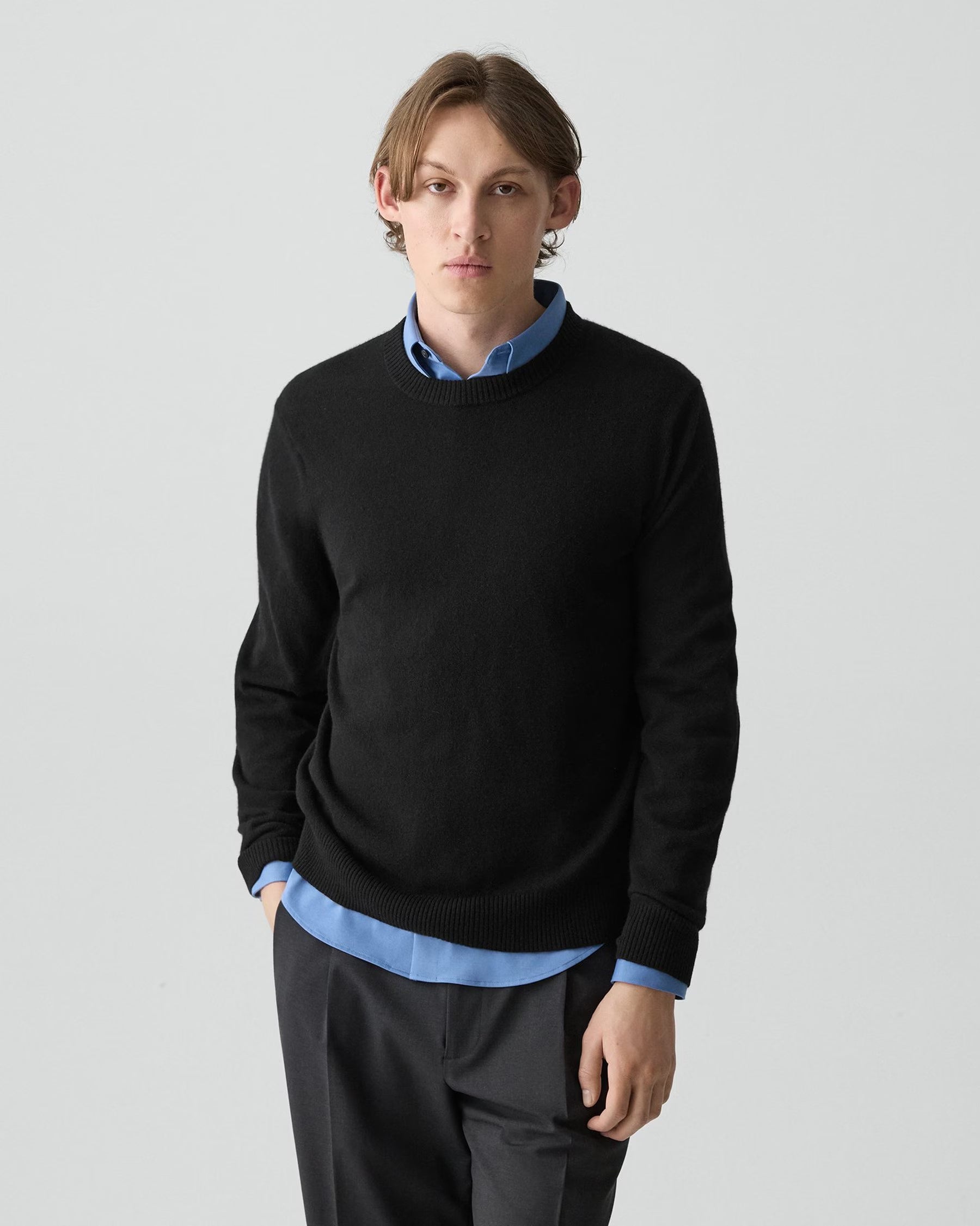 HILLES CASHMERE CREWNECK - BLACK