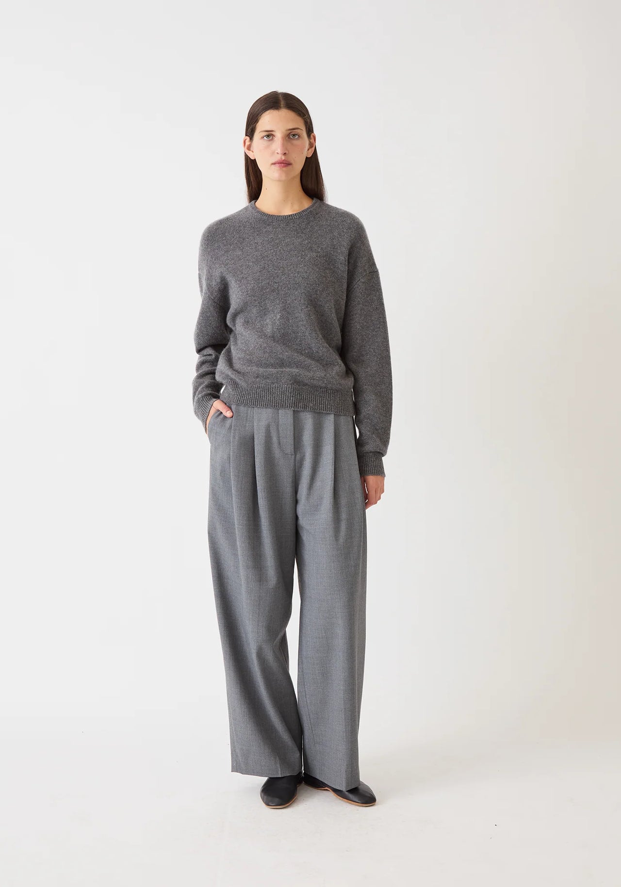 ARTEMIS CASHMERE SWEATER - DARK HEATHER GREY