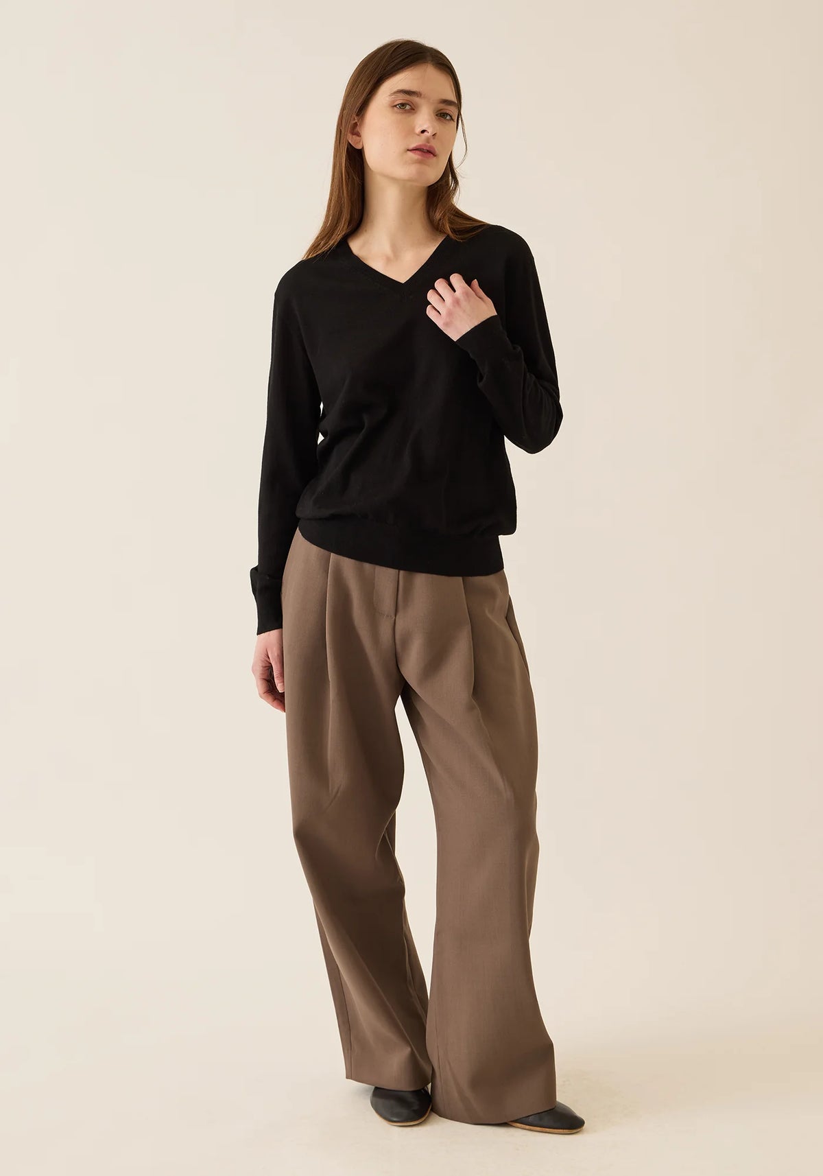 BLYTHE SUPERFINE CASHMERE SWEATER - BLACK