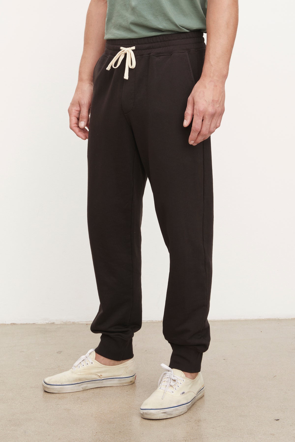 DUSTY FRENCH TERRY JOGGER - BRIMSTONE