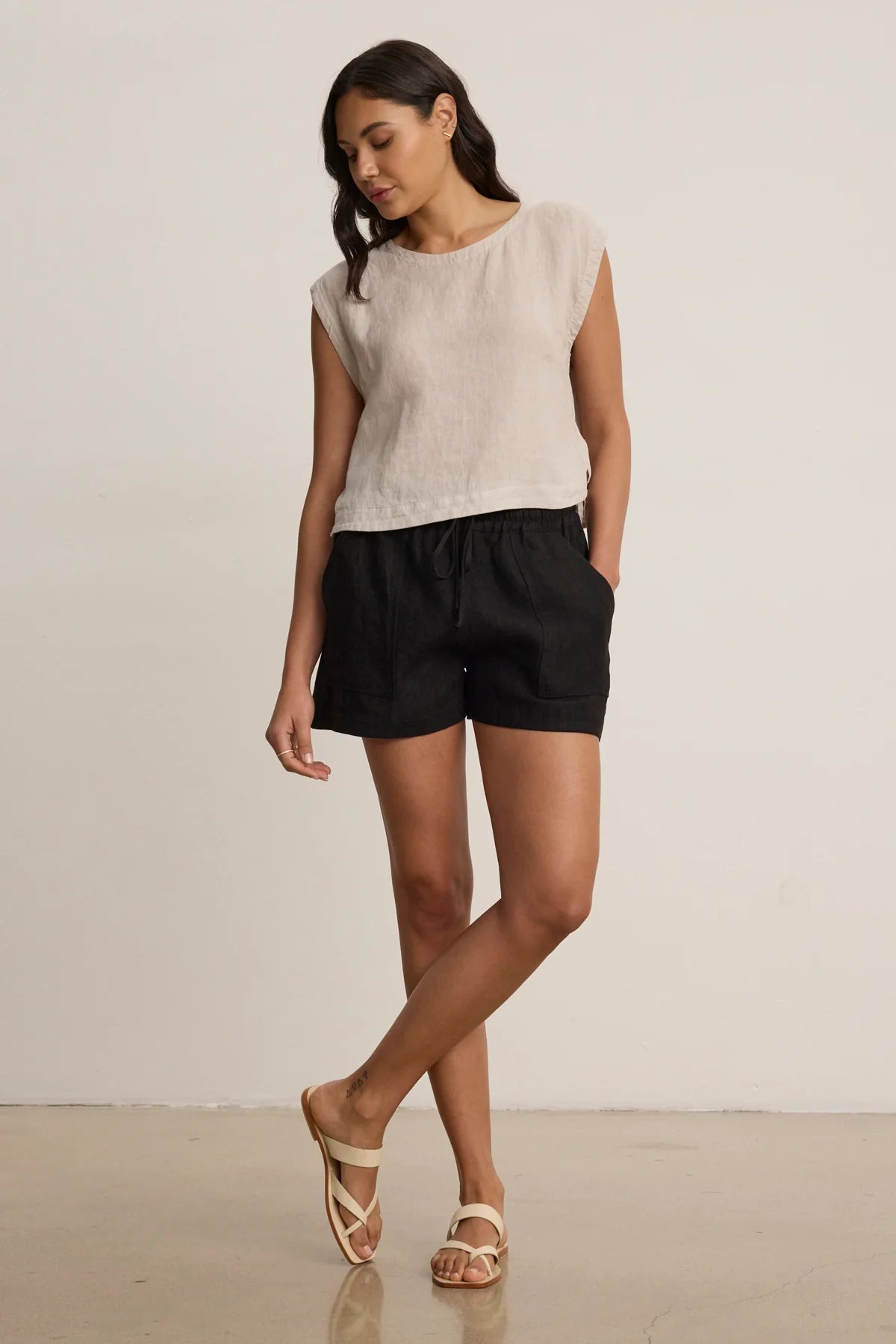 SUTTON SHORT - BLACK