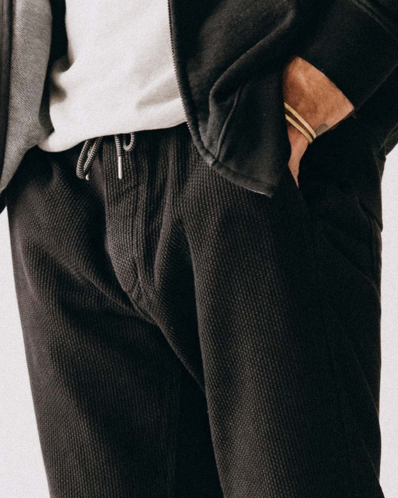 THE APRES PANT - BLACK INDIGO