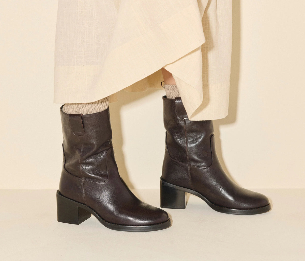 NAN BOOT - REDWOOD BUFFALO