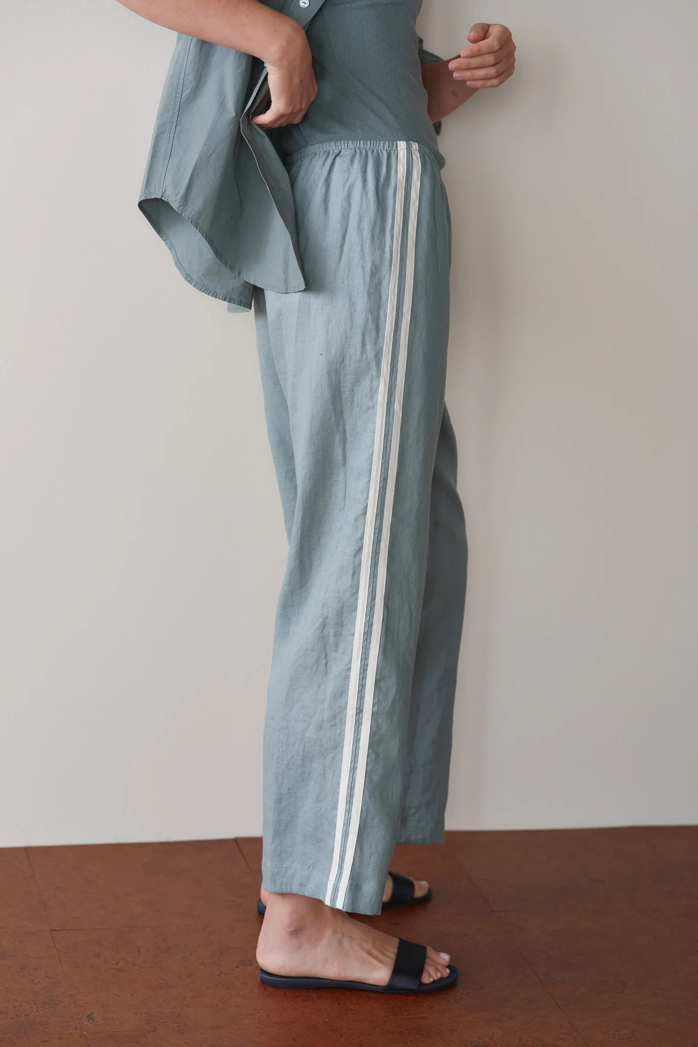 LINEN CROP RACER STRIPE PANT - SAGE
