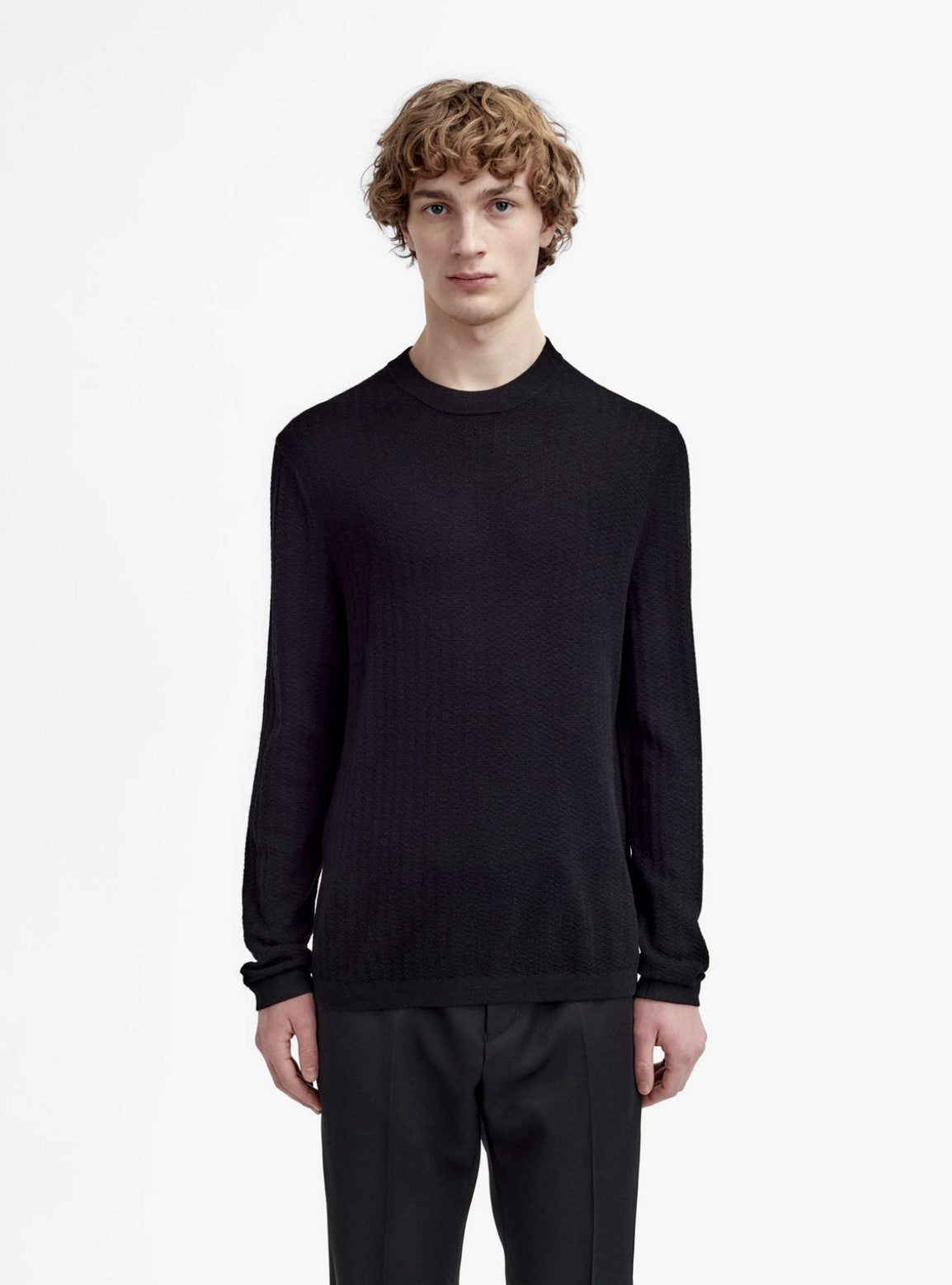 ESSLER PULLOVER - BLACK