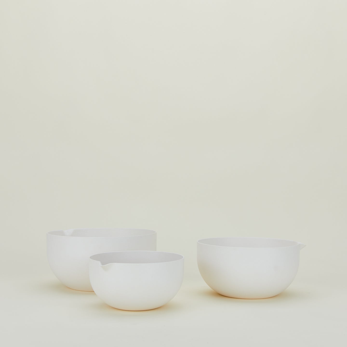 ESSENTIAL MIXING BOWLS - IVORY (SET OF 3)