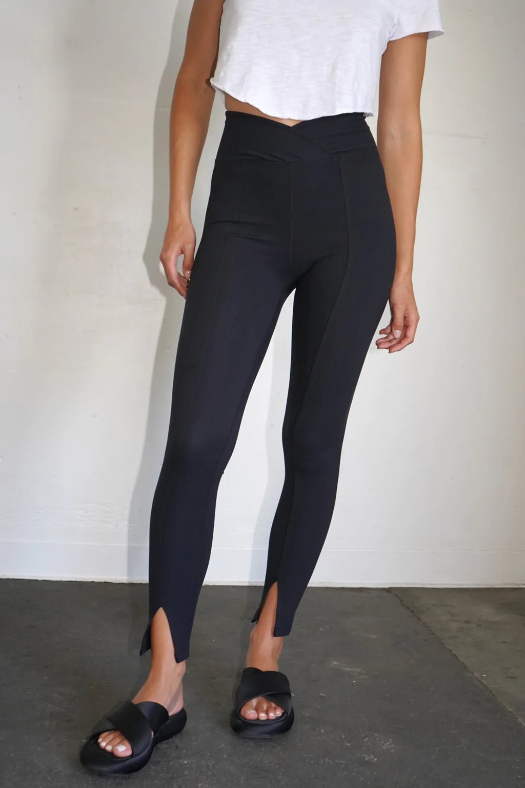 ASHLYN BRUSHED SPANDEX LEGGING - BLACK